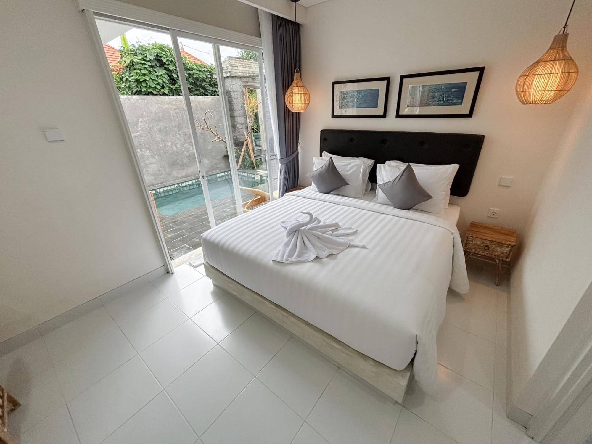 Odika Lovina Villas Room photo